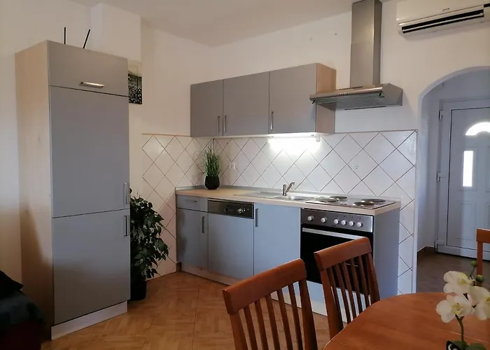 Appartement Erzen 140