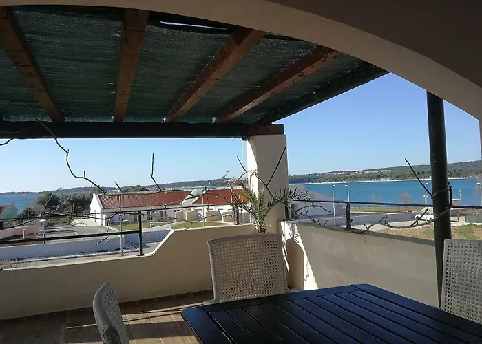 Apartament Erzen 140